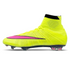 Die Nike Mercurial Superfly IV FG (641858-760) in leuchtendem Gelb, Pink und Schwarz bietet Fußballspielern unvergleichliche Geschwindigkeit und Präzision. Das innovative Flyknit-Obermaterial sorgt für eine perfekte Passform und überragenden Komfort, während die Dynamic Fit-Kragen-Technologie den Fuß stabilisiert und für nahtlose Bewegungen sorgt. Die Vapor-Traktionssohle gewährleistet exzellente Traktion auf festem Untergrund, und die NikeSkin-Technologie schützt vor Witterungseinflüssen. Mit diesen Fußbal