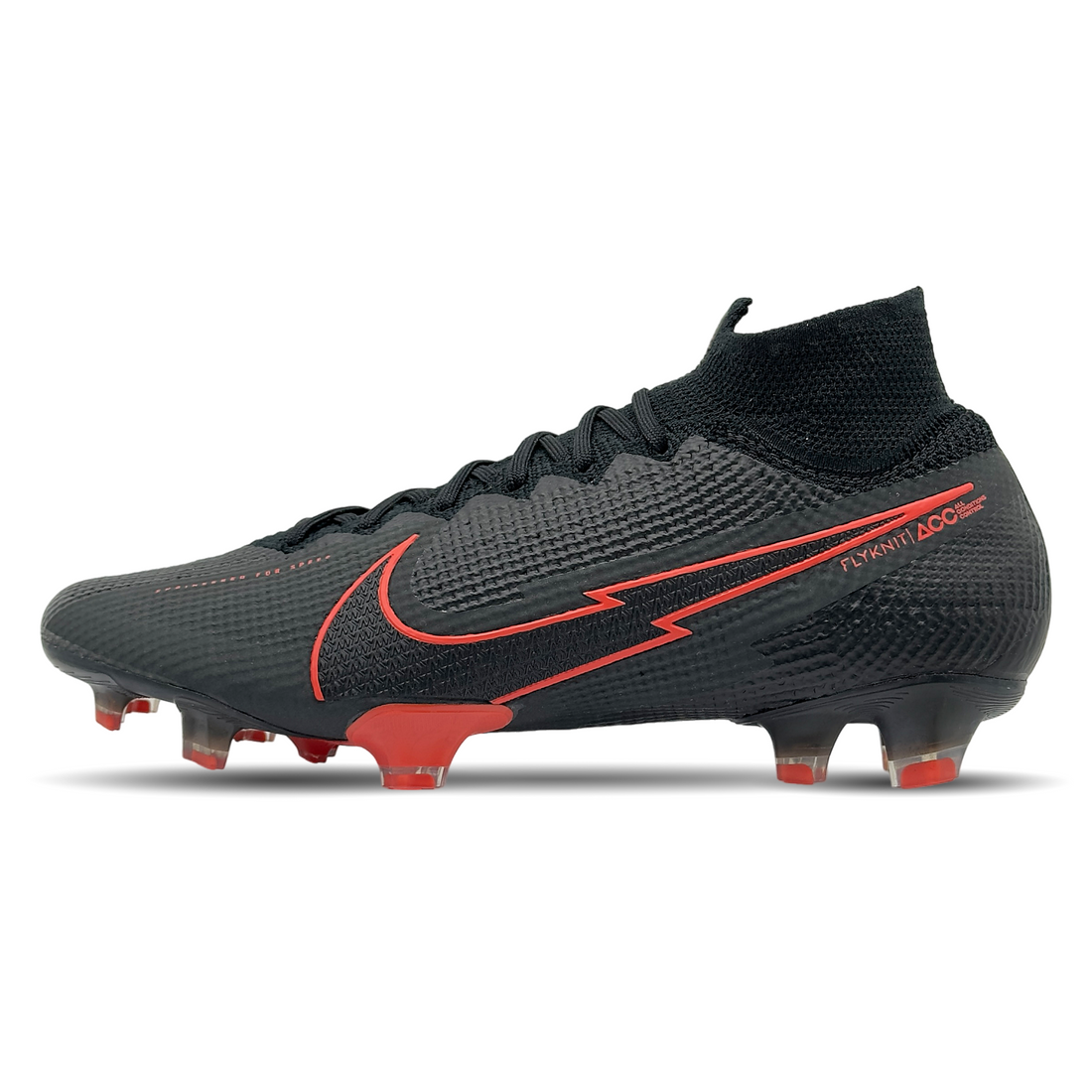 Erlebe die Spitzenleistung mit den Nike Mercurial Superfly 7 Elite FG (AQ4174-0609 Fußballschuhen, jetzt auf STUNNINGBOOTS.com. Diese Schuhe bieten außergewöhnliche Geschwindigkeit, Traktion und Ballkontrolle auf festem Boden. Ideal für ambitionierte Spieler, die ihr Spiel auf das nächste Level heben wollen. Bestelle jetzt und dominiere das Spielfeld!