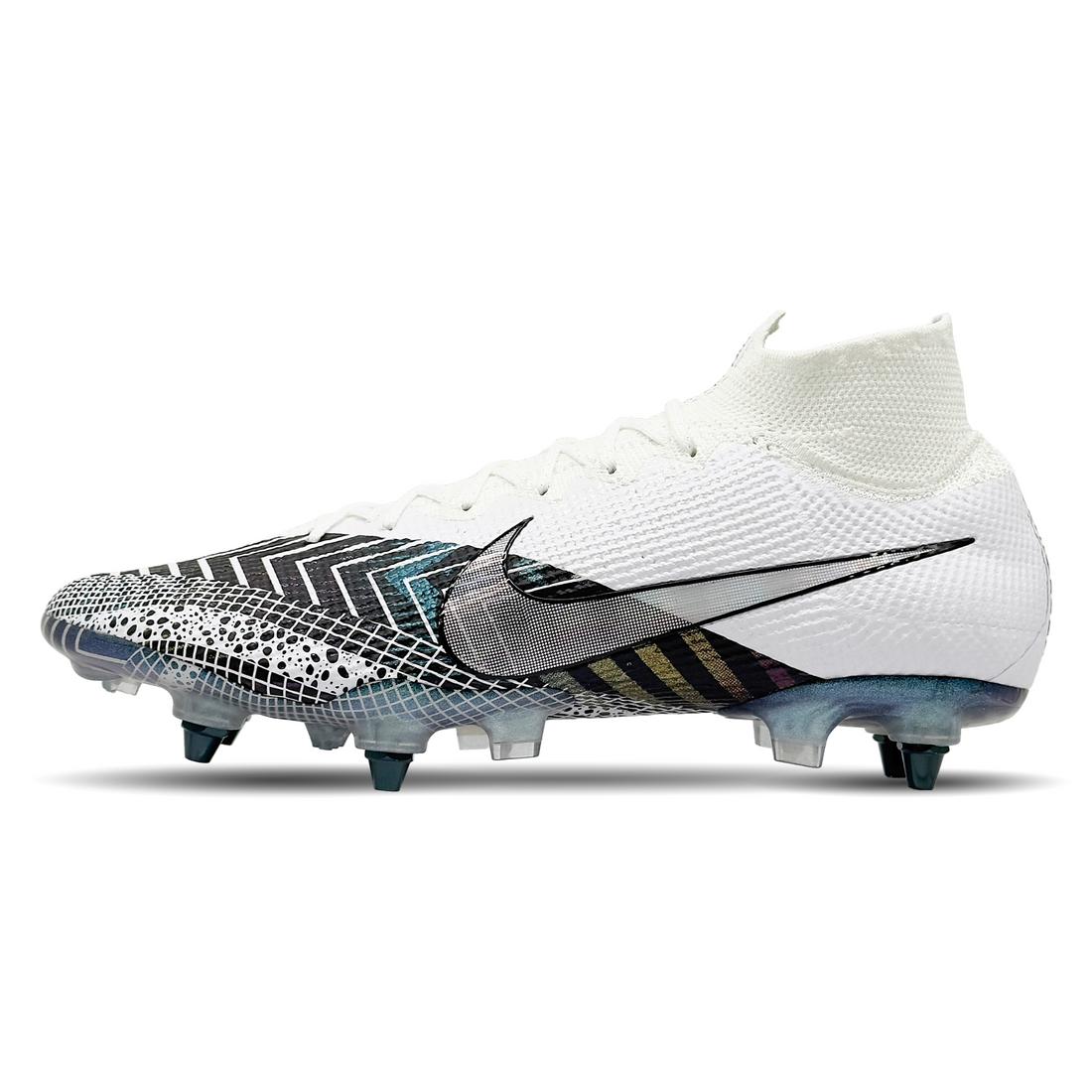 Die Nike Mercurial Superfly 7 MDS Elite SG-Pro AC (CK0013-110) bieten dir optimale Traktion und Stabilität auf weichem Boden. Ihr komfortables, sockenähnliches Design sorgt für eine perfekte Passform, während das innovative Obermaterial präzise Ballkontrolle ermöglicht. Hol dir diese hochmodernen Fußballschuhe jetzt auf STUNNINGBOOTS.com und verbessere dein Spiel mit Geschwindigkeit und Präzision.