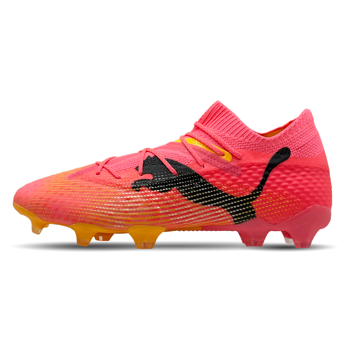 Entdecke den Puma Future 7 Ultimate FG/AG [107599-03] auf STUNNINGBOOTS.com. Diese hochwertigen Fußballschuhe bieten dir ultimative Leistung und Komfort. Mit multidirektionalen Nocken für festen Halt auf festen und künstlichen Oberflächen. Perfekt für Spieler, die Stil und Substanz suchen.