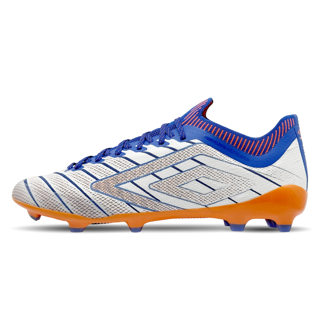 Der Umbro Velocita Elixir Pro FG (81927U-LUK) ist für schnelle, präzise Bewegungen auf festem Untergrund konzipiert. Mit seinem leichten Obermaterial und der flexiblen Sohle garantiert dieser Fußballschuh herausragenden Komfort und Stabilität. Er bietet exzellente Ballkontrolle und Unterstützung bei schnellen Richtungswechseln, ideal für dynamische Spieler, die Höchstleistungen erbringen wollen. Erhältlich auf STUNNINGBOOTS.com.